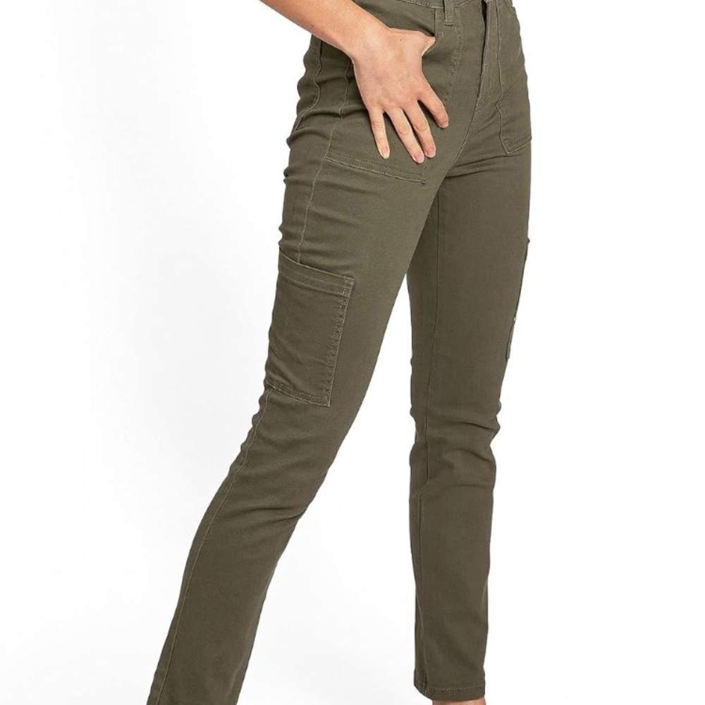 Celebrity Pink Size 11/30 Olive Color Jeans NWT